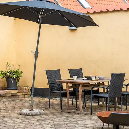 Charming Townhouse From 1877, Located In The Middle Of Only 100 Meters From The Harbor * Logstor