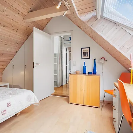 Charming Townhouse From 1877, Located In The Middle Of Only 100 Meters From The Harbor 度假居 Logstor