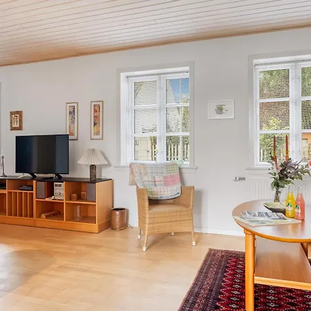 度假居 Charming Townhouse From 1877, Located In The Middle Of Only 100 Meters From The Harbor